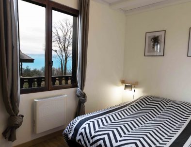 chambre vue lac Le Chalet du Leman Yvoire Location Vacances